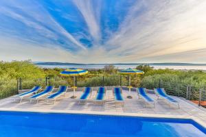 Intimate secluded Luxury Villa Cambello, GORGEOUS SEA VIEW in Croatia