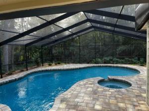 Gator Pool and Hot Tub House -1.5 miles to Stadium