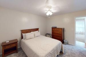 Gator Ranch House 1.5 Miles From Stadium