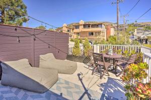 Luxe Laguna Home with Ocean View Walk to Beach - 4hvězdičkové hotely ve městě Laguna Beach