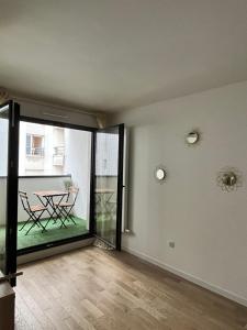 Appartements Superbe appartement de 51m2 a 10mn de Paris : photos des chambres