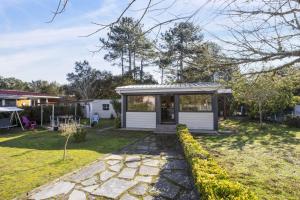 Chalets Nice chalet with garden near the beach in Labenne - Welkeys : photos des chambres