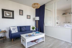 Appartements Charming studio with balcony and parking - Hendaye - Welkeys : photos des chambres