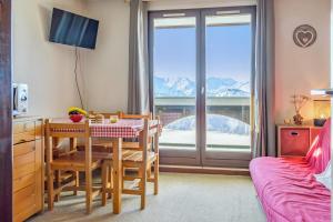 Appartements Charming flat with balcony and splendid view in L'Alpe d'Huez - Welkeys : photos des chambres