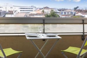 Appartements Nice and modern flat with balcony and parking in Bordeaux - Welkeys : photos des chambres