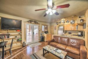 Rustic Condo with Patio Walk to Angel Fire Resort!
