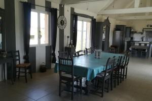 Maisons de vacances Gite 16 personnes(Zoo La Fleche, 24h du Mans) : photos des chambres