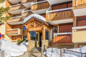 Appartements Cosy ski-out studio with balcony in L'Alpe d'Huez - Welkeys : photos des chambres