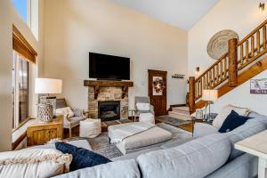 Peaceful Bear Lake Home