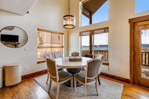 Peaceful Bear Lake Home