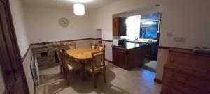 Cumbrian cottage, sleeps 6, in convenient location