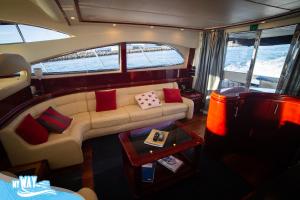 Barco no Coração da Cidade - Iate de 5 estrelas - Ubytování bez kategorie ve městě Viana do Castelo