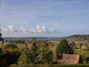 Maisons de vacances Tasteful holiday home in Marnac with garden : photos des chambres