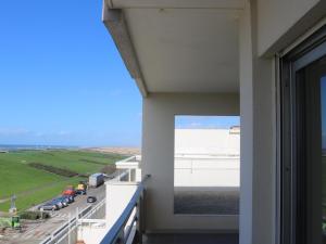 Biscarrosse Plage: T2 avec Terrasse, Parking, Face Océan - FR-1-319-200