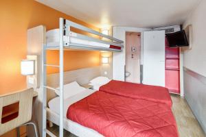 Hotels Premiere Classe Lille - Villeneuve d’Ascq - Stade Pierre Mauroy : photos des chambres