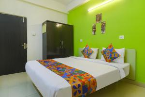 FabHotel Broholic - Nr Biodiversity Complex, Gachibowli, Silpa Gram Craft Village, HITEC City