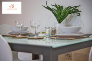 Cozy & Elegant 1bedroom House in Somerset Sleeps 2 By Hinkley Homes Short Lets & Serviced Accommodation