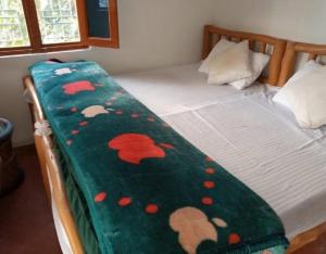 Himalayan Hills Village Retreat by StayApart, Ukhimath