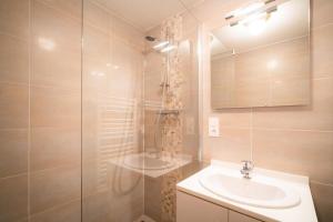 La vue du Roi - Detached chalet (6p). 3 bedrooms and 2 bathrooms. In the centre of Vallandry, with a beautiful view