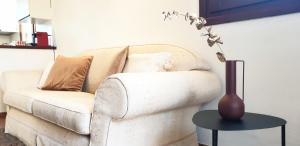 Charming country house by Anthea Homes