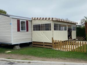 Campings Camping Les Charmettes-Mobile Home Vacances : photos des chambres