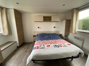 Campings Camping Les Charmettes-Mobile Home Vacances : photos des chambres