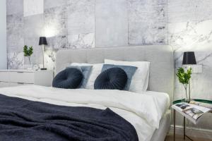 HOUSEHOST Apartment: Starowiślna Street 3627