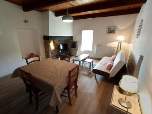 Maisons de vacances Gite la Serre - Maison de village au calme et au coeur des plus beaux sites ardechois : photos des chambres