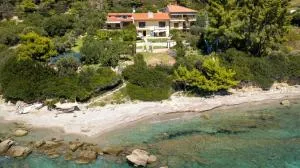 Beachfront Villa Possidi by Halkidiki Villas - Posidi