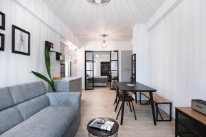 apt Seventeen_2-bedroom flat_Athens citycentre