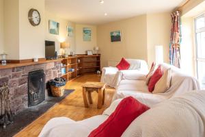 Nevins Newfield Inn Ltd