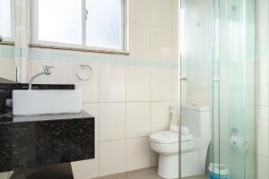 Solar de Bombinhas 202 – Localização Privilegiada e Ótimo Custo-Benefício a 30m da Praia.