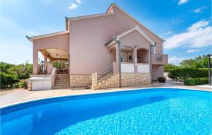 Awesome Home In Zadar With 3 Bedrooms, Wifi And Outdoor Swimming Pool