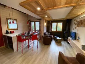 Chalet duplex avec poêle à bois, parking et WiFi - FR-1-343-166 - 夏蒙尼-勃朗峰