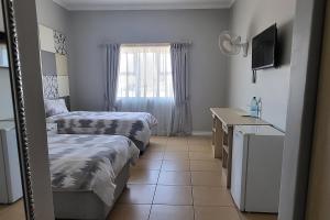 SHALIMAR GARDENS HOTEL