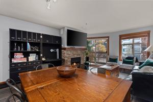 Powderhorn Lodge 209