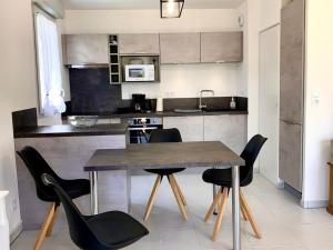 Appartements Appartement 3 etoiles, calme et confort a deux pas de la plage et du port de Meze - FR-1-604-27 : photos des chambres