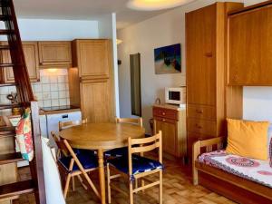 Appartements Appartement Duplex a Meze avec Terrasse et Garage Proche Port et Plage - 2 Cles - FR-1-604-30 : photos des chambres