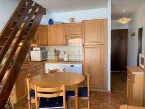 Appartements Appartement Duplex a Meze avec Terrasse et Garage Proche Port et Plage - 2 Cles - FR-1-604-30 : photos des chambres