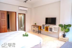 Alley-羅東巷弄75包棟電梯民宿