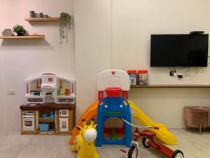 Alley-羅東巷弄75包棟電梯民宿