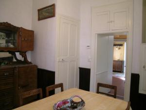 Maisons de vacances Gite Huriel, 4 pieces, 5 personnes - FR-1-489-27 : photos des chambres