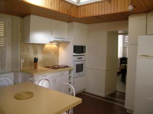 Maisons de vacances Gite Huriel, 4 pieces, 5 personnes - FR-1-489-27 : photos des chambres