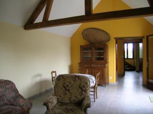 Gîte Indépendant Près de Le PAL avec Wifi et Animaux Acceptés - FR-1-489-51