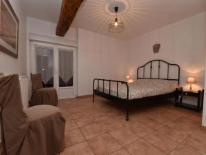 Maisons de vacances Gite Cressanges, 3 pieces, 4 personnes - FR-1-489-57 : photos des chambres