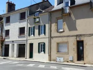 Maison cosy à Moulins : proche centre, cour fleurie, vélos, WiFi et draps fournis - FR-1-489-162 - 穆兰 Maison cosy à Moulins : proche centre, cour fleurie, vélos, WiFi et draps fournis - FR-1-489-162 - 穆兰