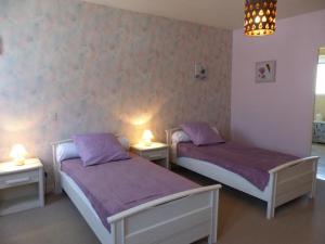 Maison cosy à Moulins : proche centre, cour fleurie, vélos, WiFi et draps fournis - FR-1-489-162