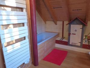Chalet familial avec piscine, jardin et activités près du vignoble de Saint-Pourçain - FR-1-489-151