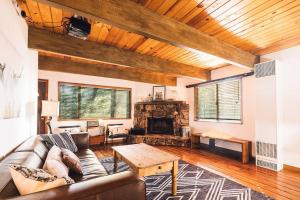 Amazing Cabin - Close To Ski Resort and Village