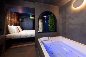 Love hotels Minamina, chambre avec jacuzzi privatif : photos des chambres